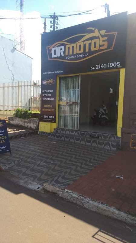 Logo DR Motos Multimarcas