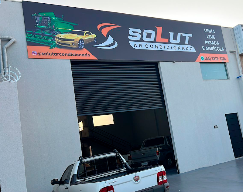 Logo Solut Ar Condicionado Automotivo e Agrícola
