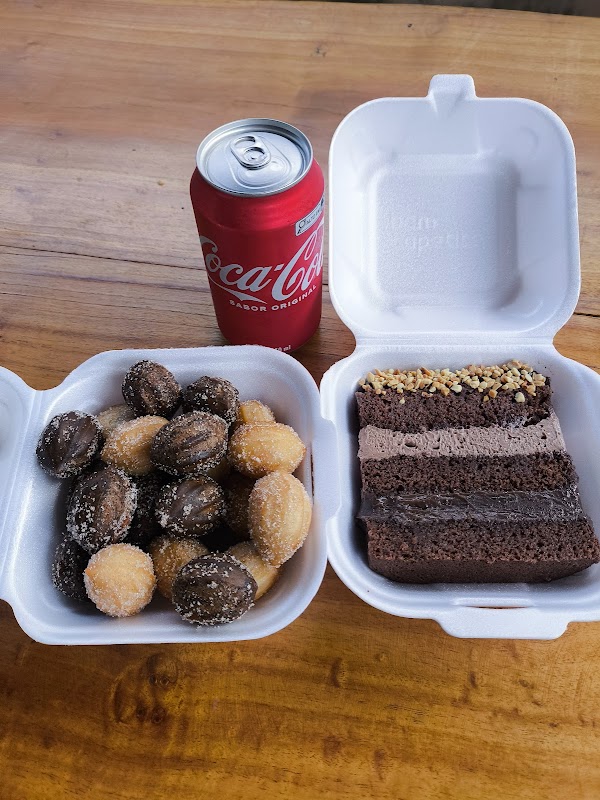 Logo Doce Capricho - Confeitaria Artesanal