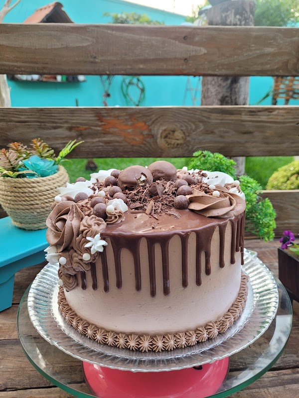 Logo Menina do Bolo IM