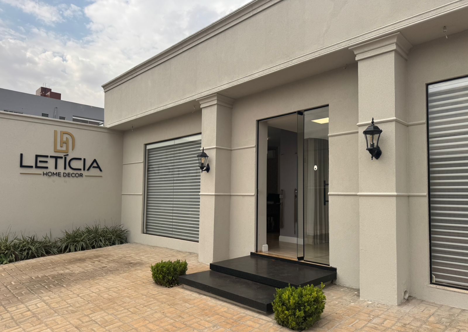 Logotipo da LETÍCIA HOME DECOR - Casa Interiores - Cortinas - Persianas - Tapetes - Papel de Parede em Rio Verde - GO