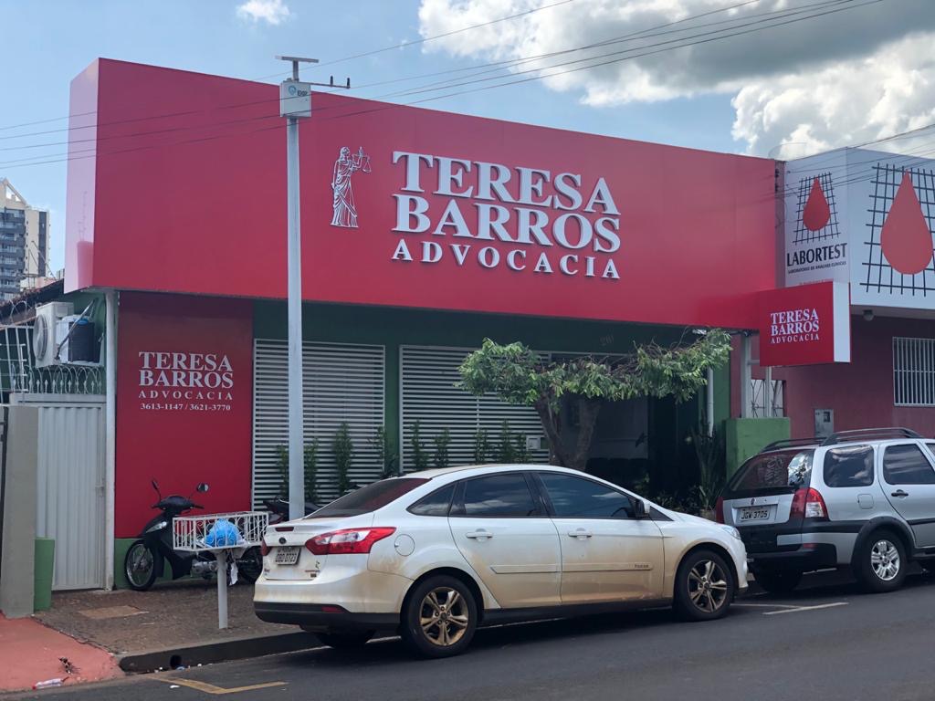 Logotipo da Teresa Barros Advocacia em Rio Verde - GO