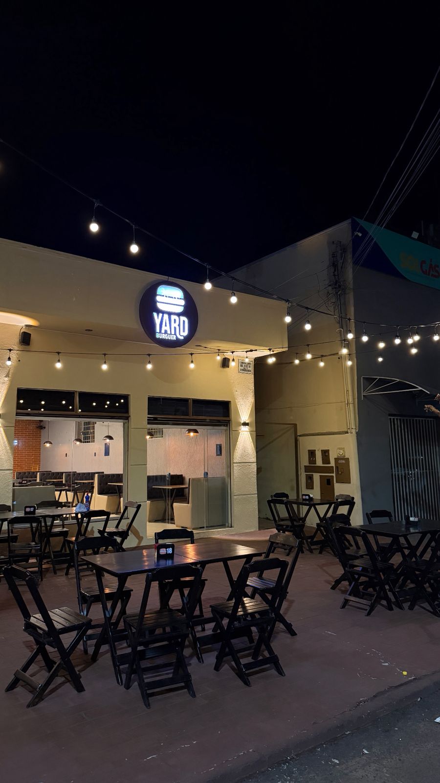 Logotipo da Yard Burguer - O verdadeiro Hambúrguer artesanal em Rio Verde - GO