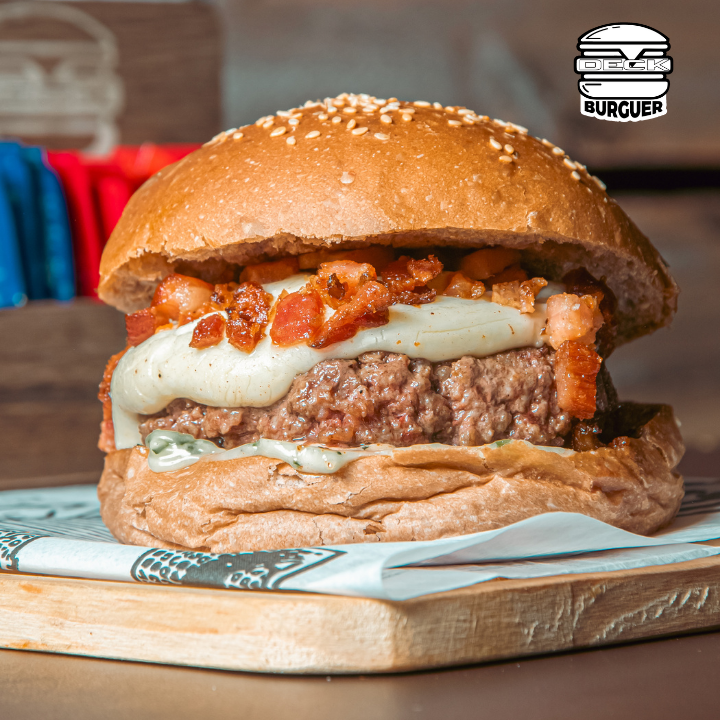 Logotipo da Deck Burger - Hamburgueria Rio Verde em Rio Verde - GO