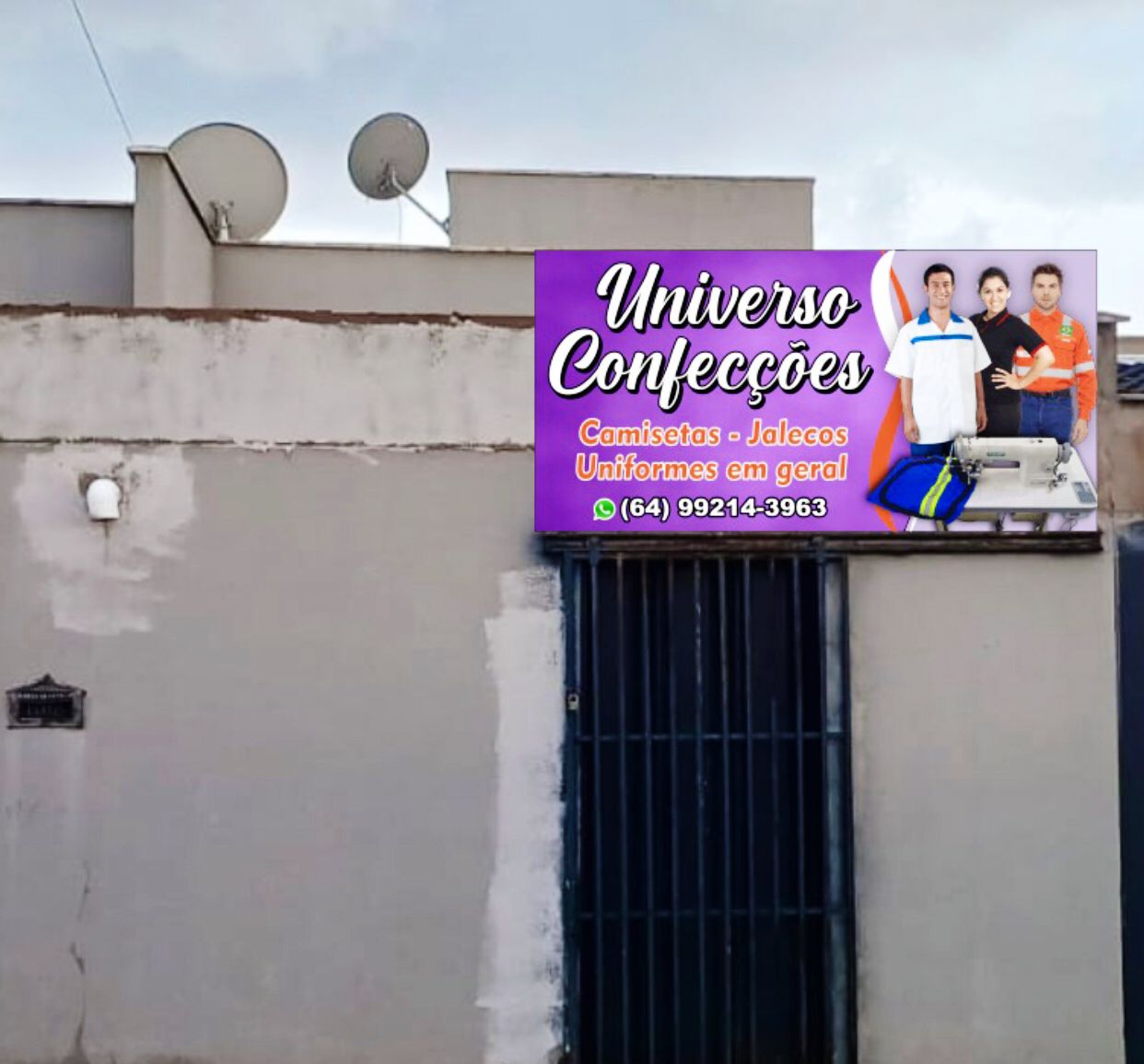 Logotipo da Universo Confecções em Rio Verde - GO