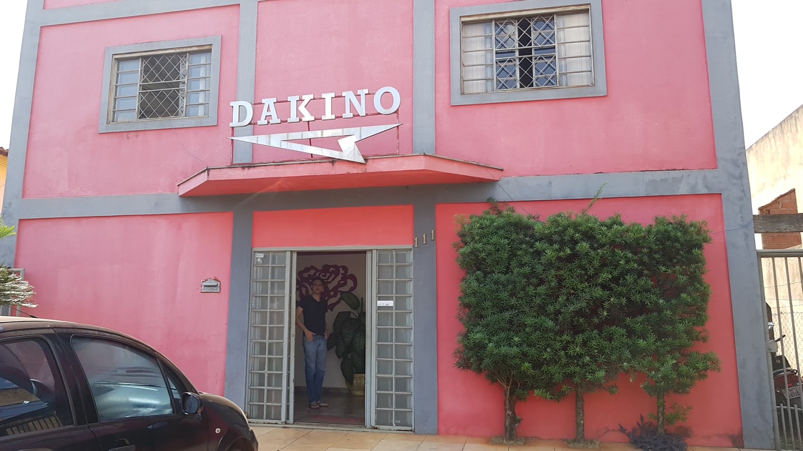 Logotipo da Dakino Uniformes em Rio Verde - GO