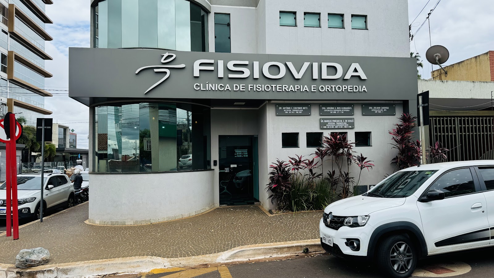 Logotipo da Fisiovida Clínica de Fisioterapia e Ortopedia em Rio Verde - GO