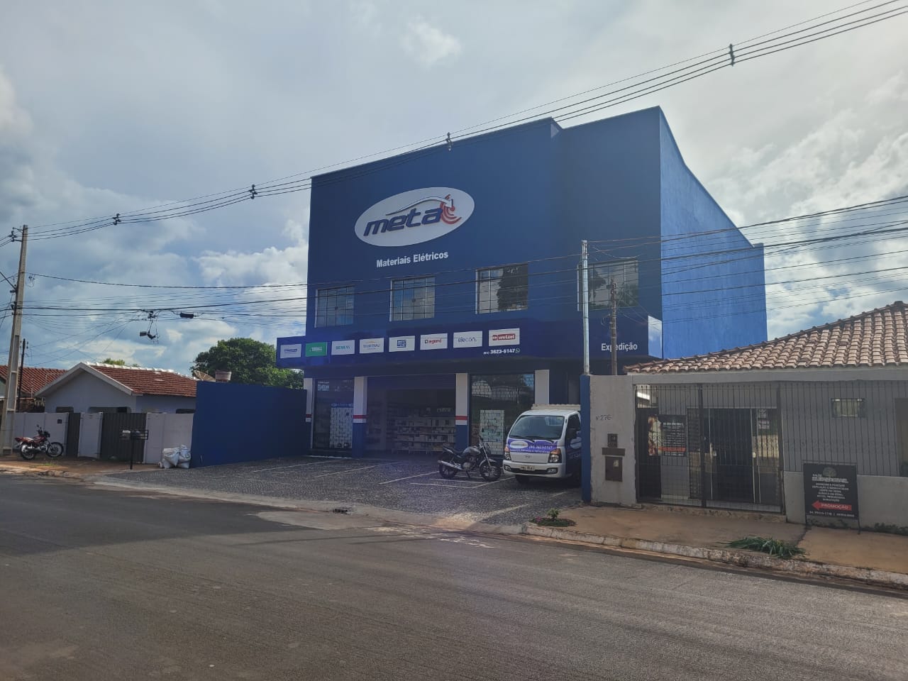 Logotipo da Meta Materiais Elétricos em Rio Verde - GO