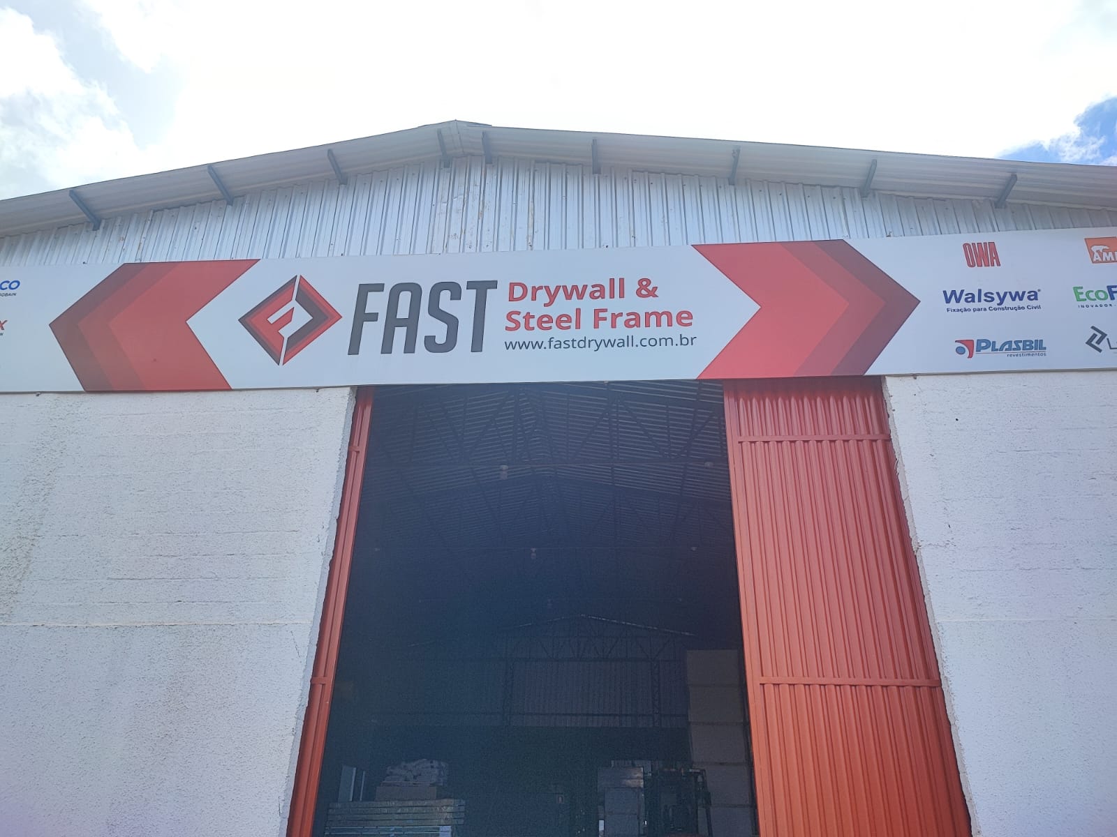 Logotipo da Fast - Drywall & Stell Frame em Rio Verde - GO