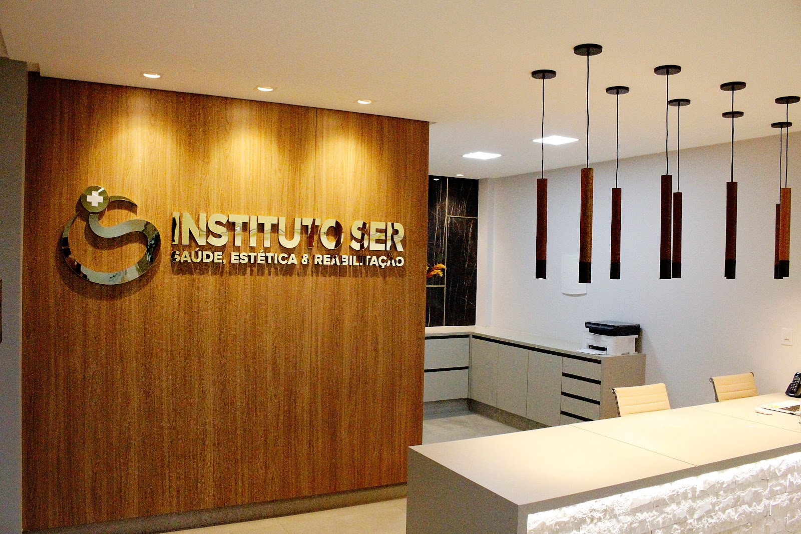 Logotipo da Instituto SER - Saúde, Estética e Reabilitação em Rio Verde - GO