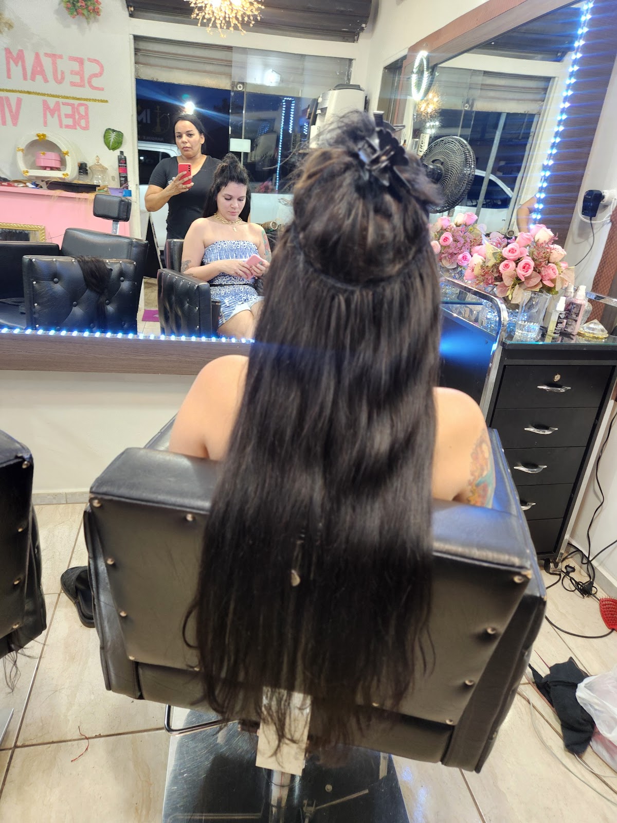 Logotipo da Mega Hair lj Cosméticos e Salão de Beleza em Rio Verde - GO