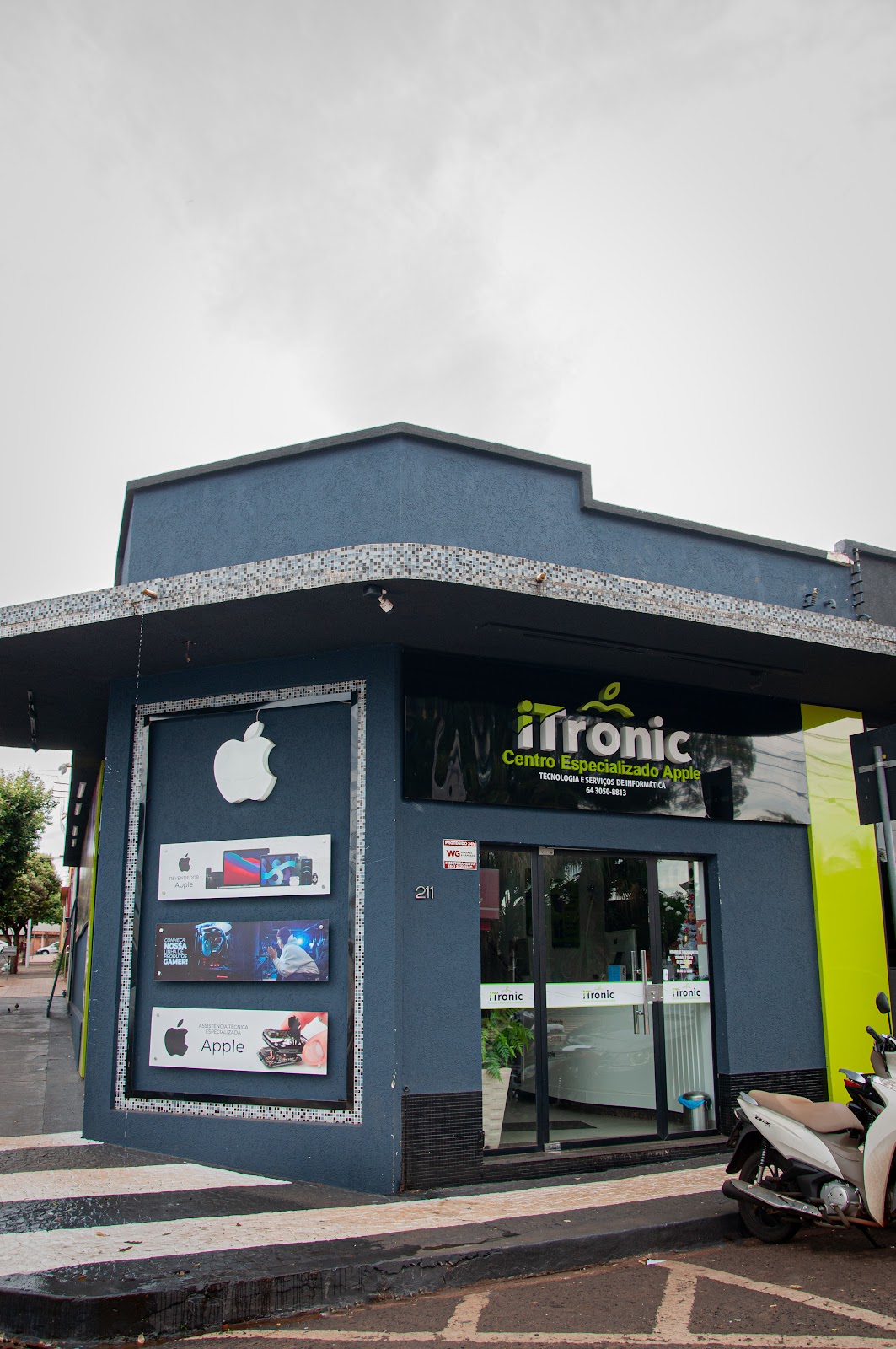 Logotipo da iTronic Rio Verde | Centro Especializado Apple | Iphones | Assistência Técnica Apple em Rio Verde - GO
