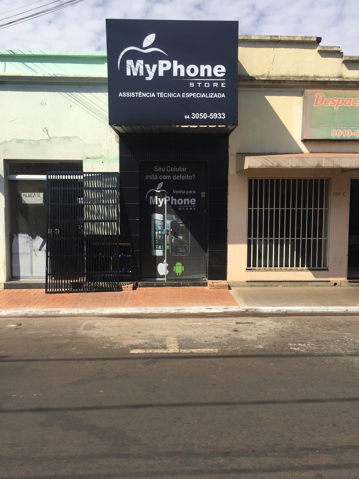 Logotipo da MyPhone store em Rio Verde - GO