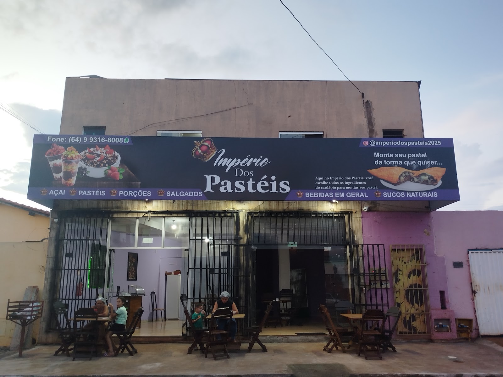 Logotipo da Império dos pastéis em Rio Verde - GO