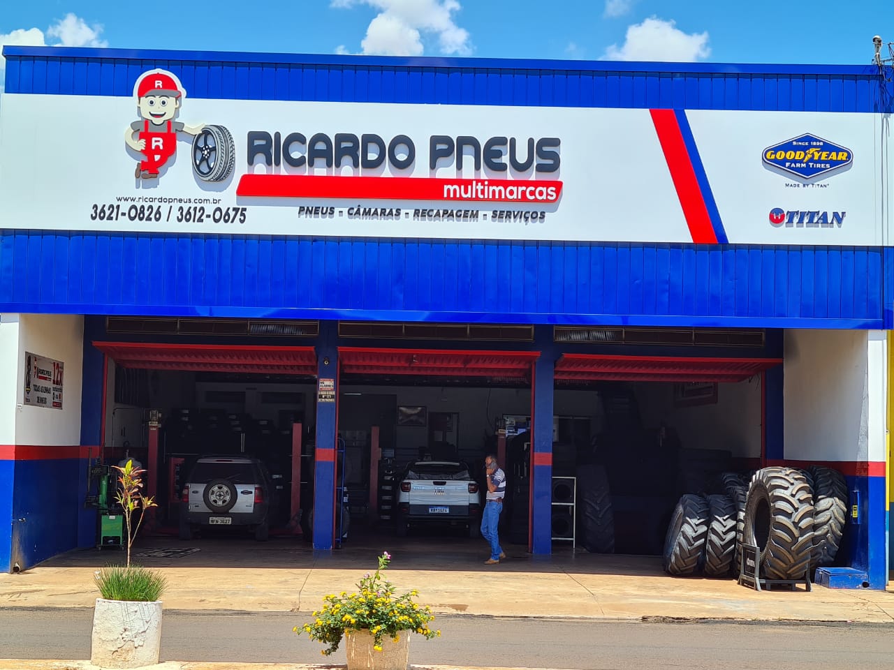 Logotipo da Ricardo Pneus em Rio Verde - GO