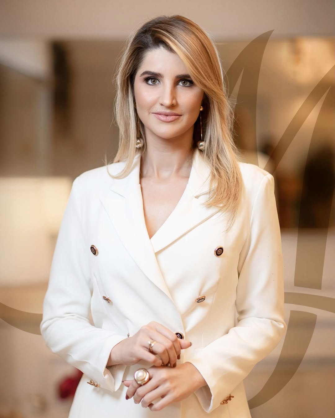 Logotipo da Dra. Marcelle Leão - Dermatologista Rio Verde | Tricologia | Botox | Transplante Capilar | Implante Capilar - Rio Verde em Rio Verde - GO