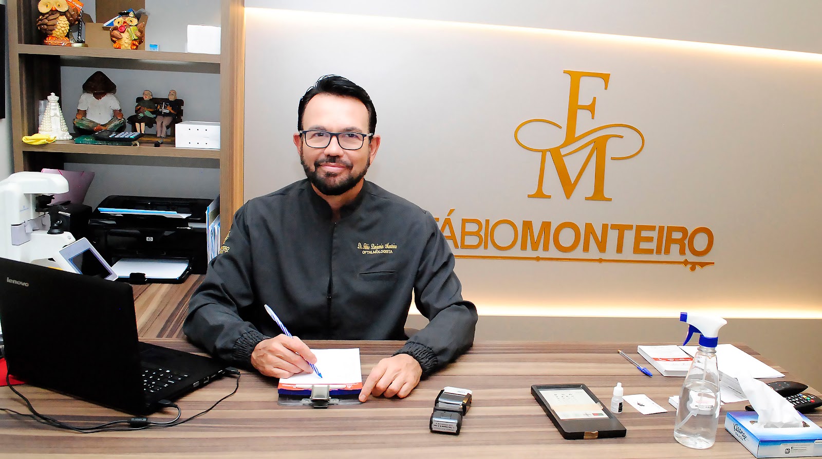 Logotipo da Dr. Fábio Monteiro | Blefaroplastia | Endolaser Palpebra em Rio Verde - GO