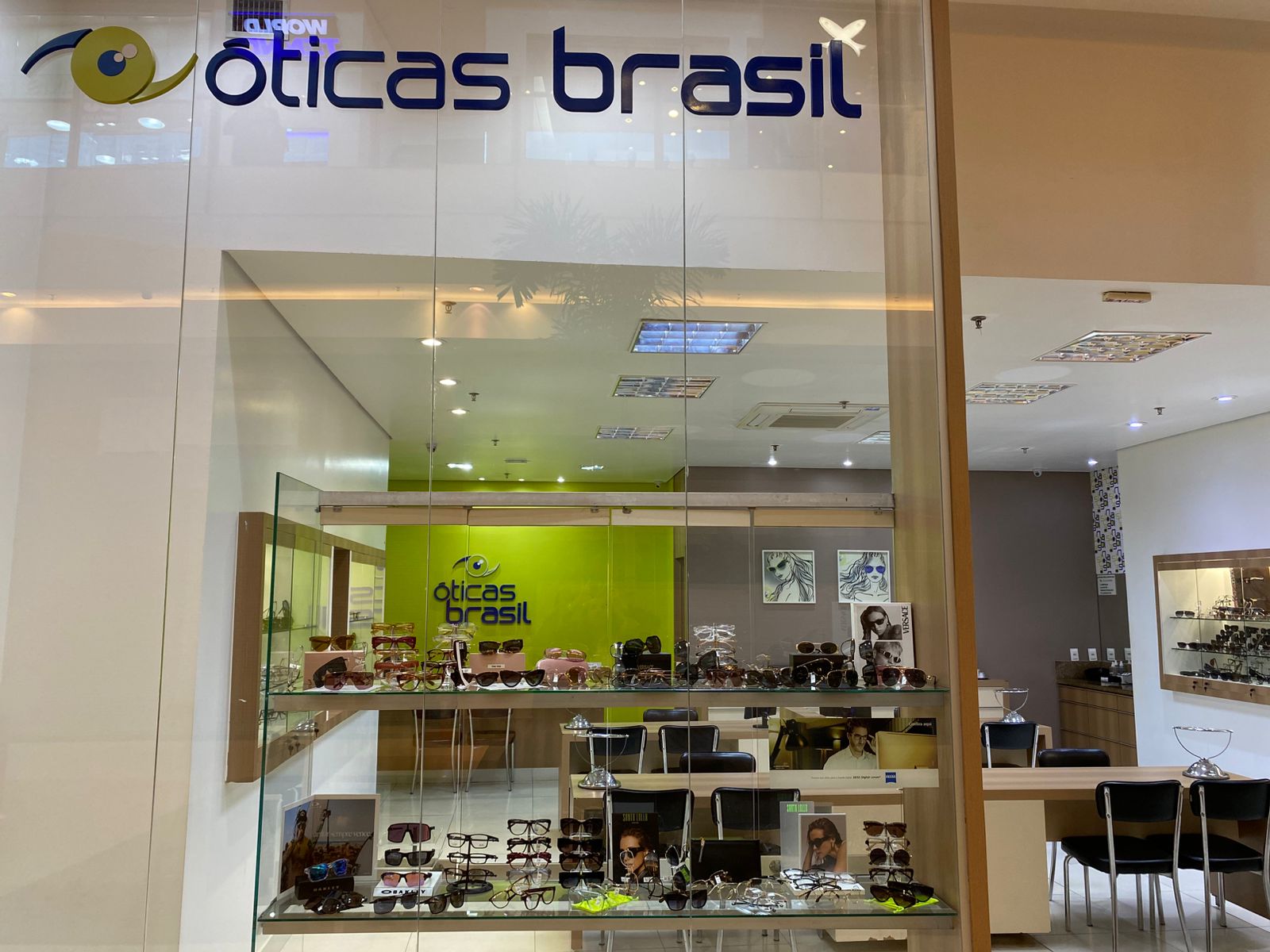 Logotipo da Óticas Brasil em Rio Verde - GO