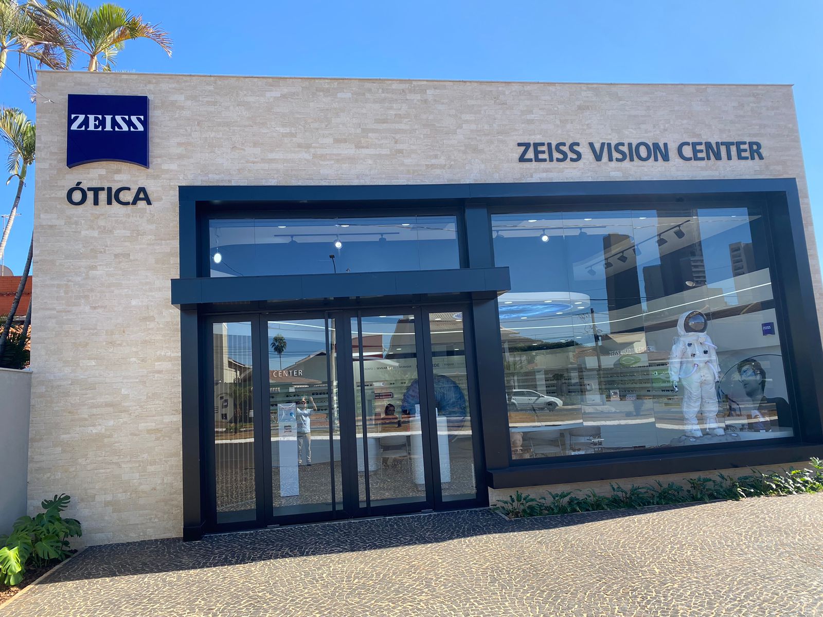 Logotipo da ZEISS VISION CENTER RIO VERDE - ÓTICA em Rio Verde - GO