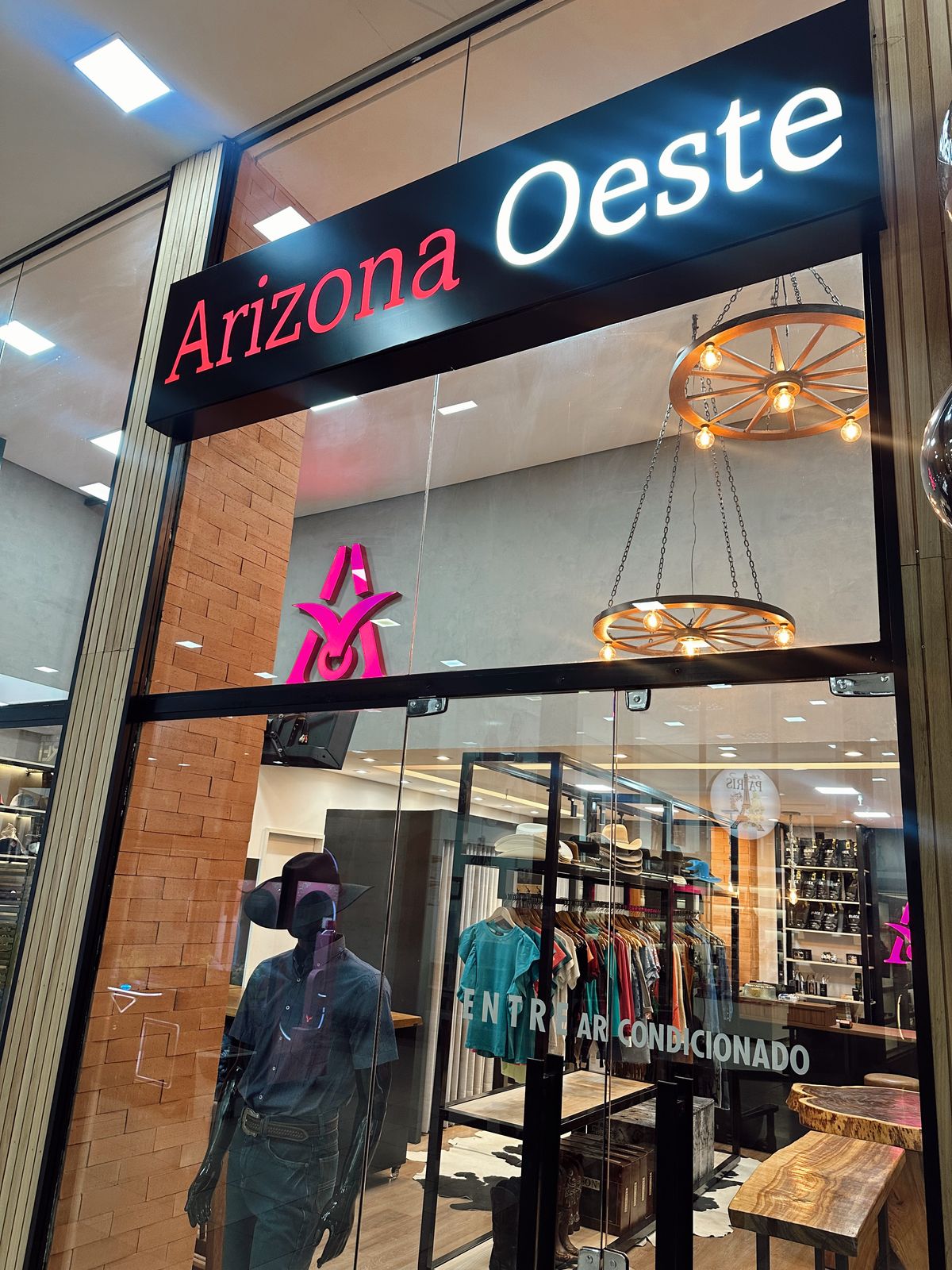 Logotipo da Arizona Oeste Moda Country em Rio Verde - GO