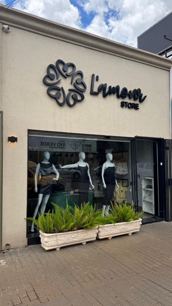 Logotipo da L'amour Store em Rio Verde - GO