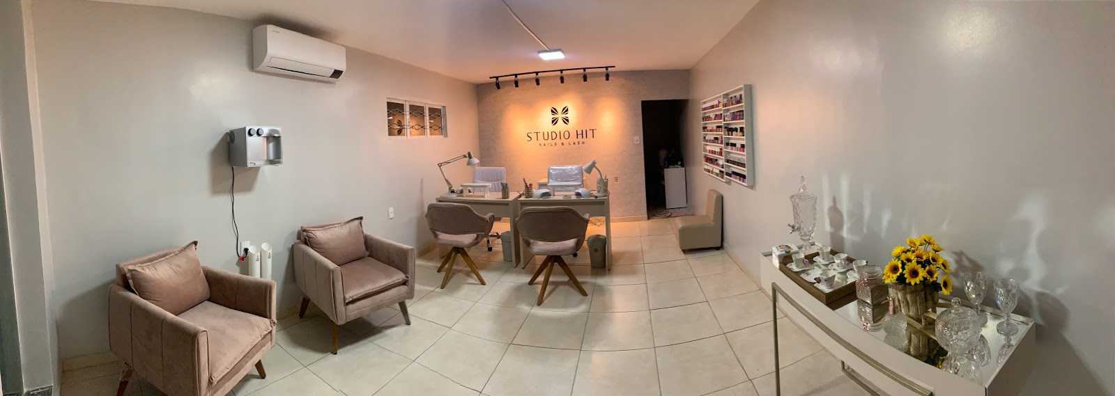 Logotipo da Studio Hit Nails & Lash em Rio Verde - GO
