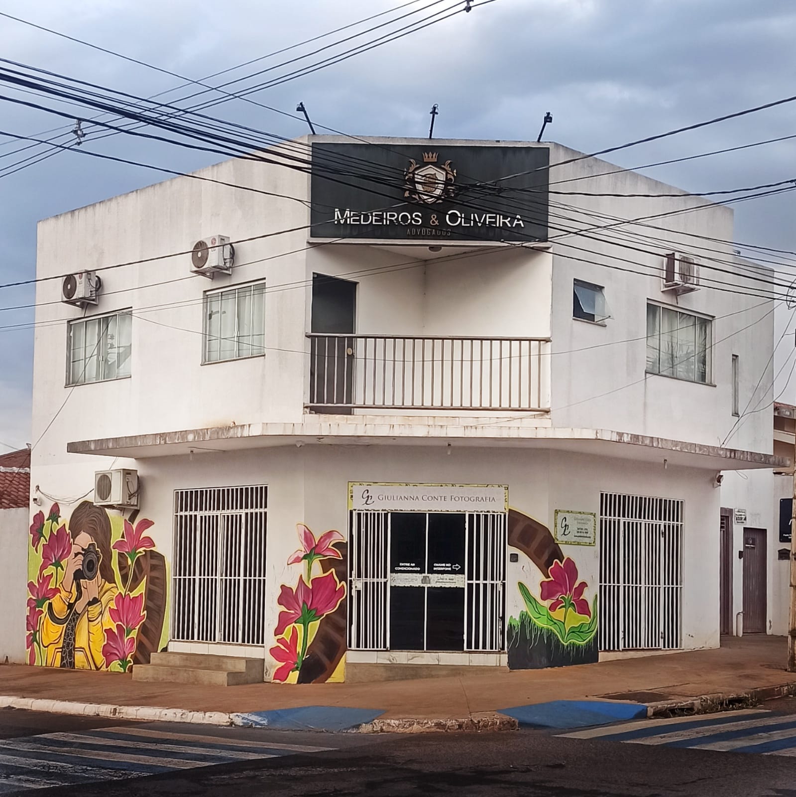 Logotipo da Giulianna Conte Fotografia em Rio Verde - GO