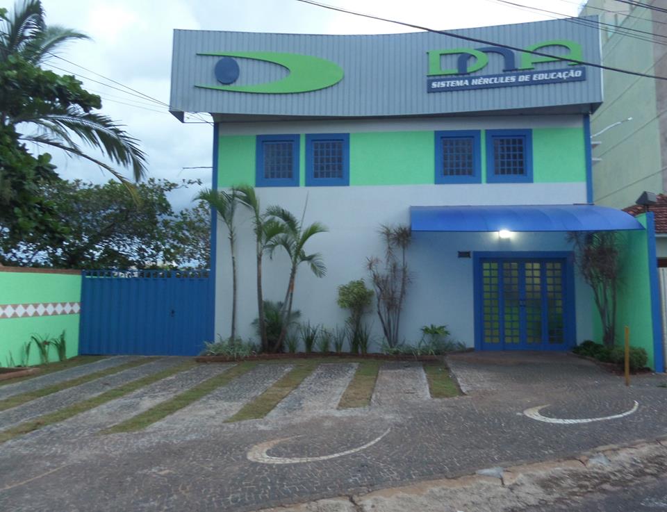 Logotipo da Colégio DNA - Sistema Hércules de Educação em Rio Verde - GO
