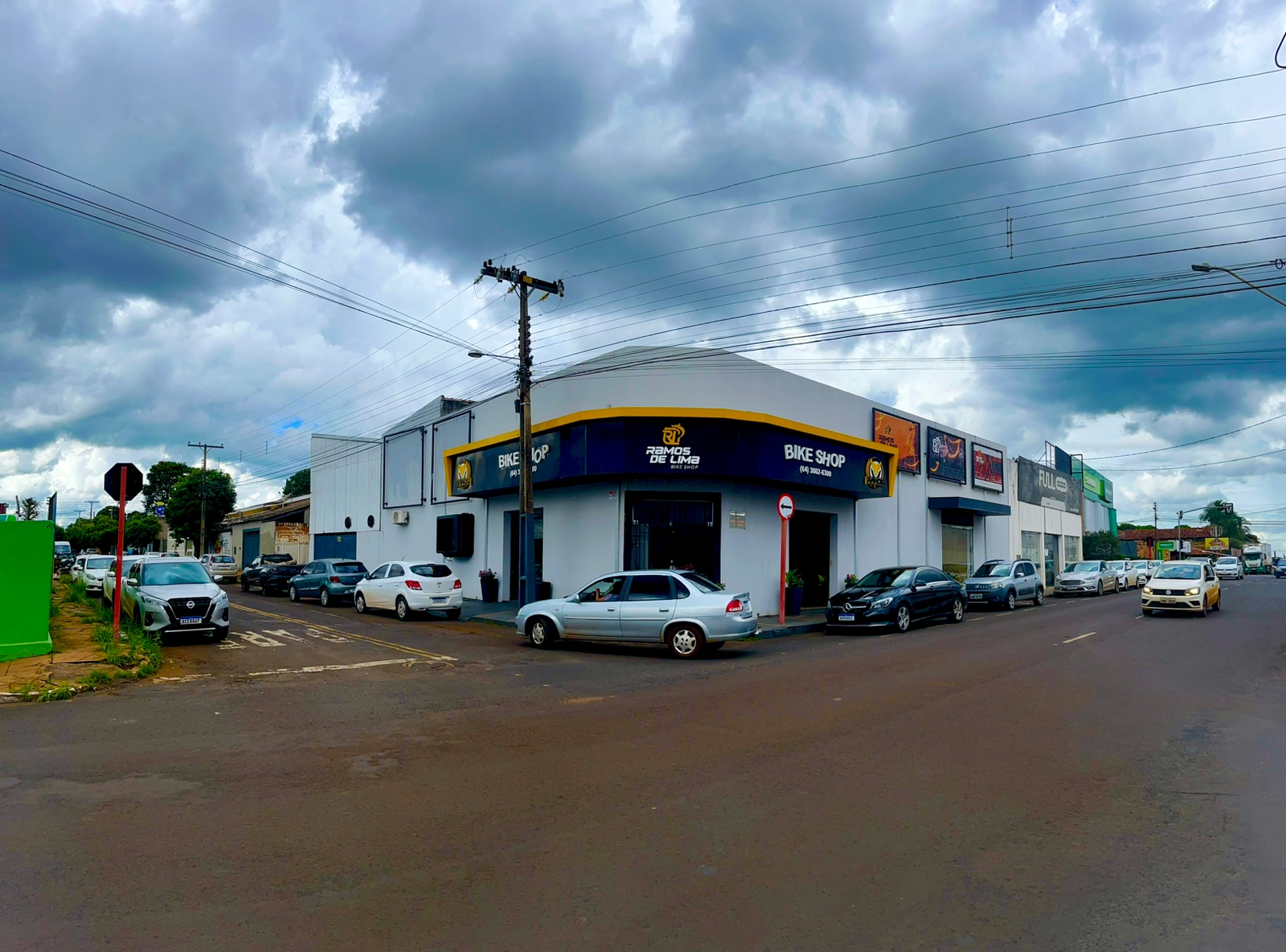 Logotipo da Ramos de Lima Bike Shop / Loja de Bicicleta em Rio Verde - GO