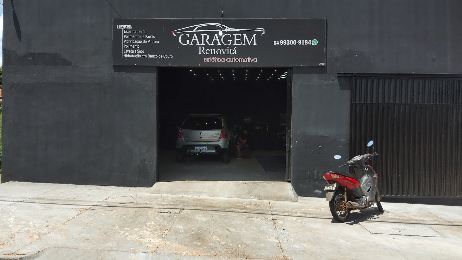 Logotipo da Garagem Renovitá Estética Automotiva em Rio Verde - GO