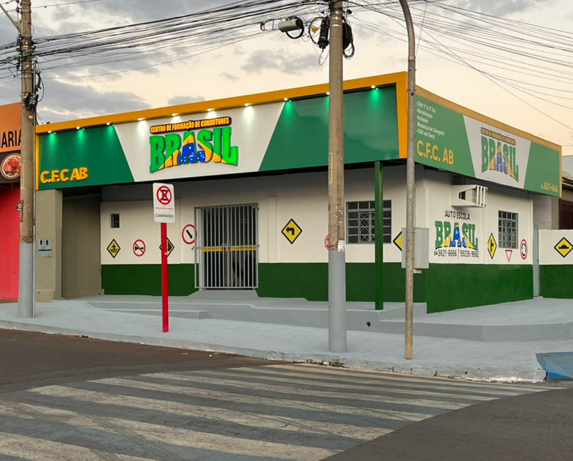 Logotipo da Autoescola Brasil em Rio Verde - GO