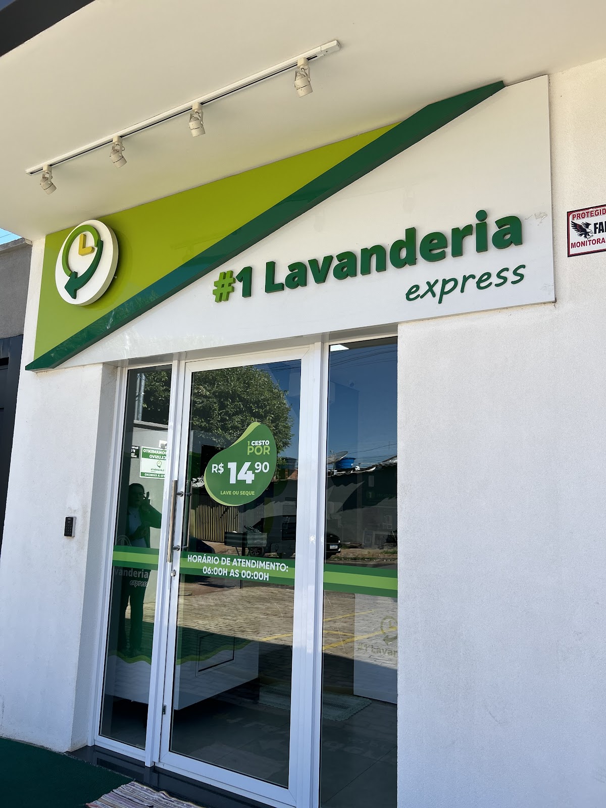 Logotipo da #1 Lavanderia Express em Rio Verde - GO