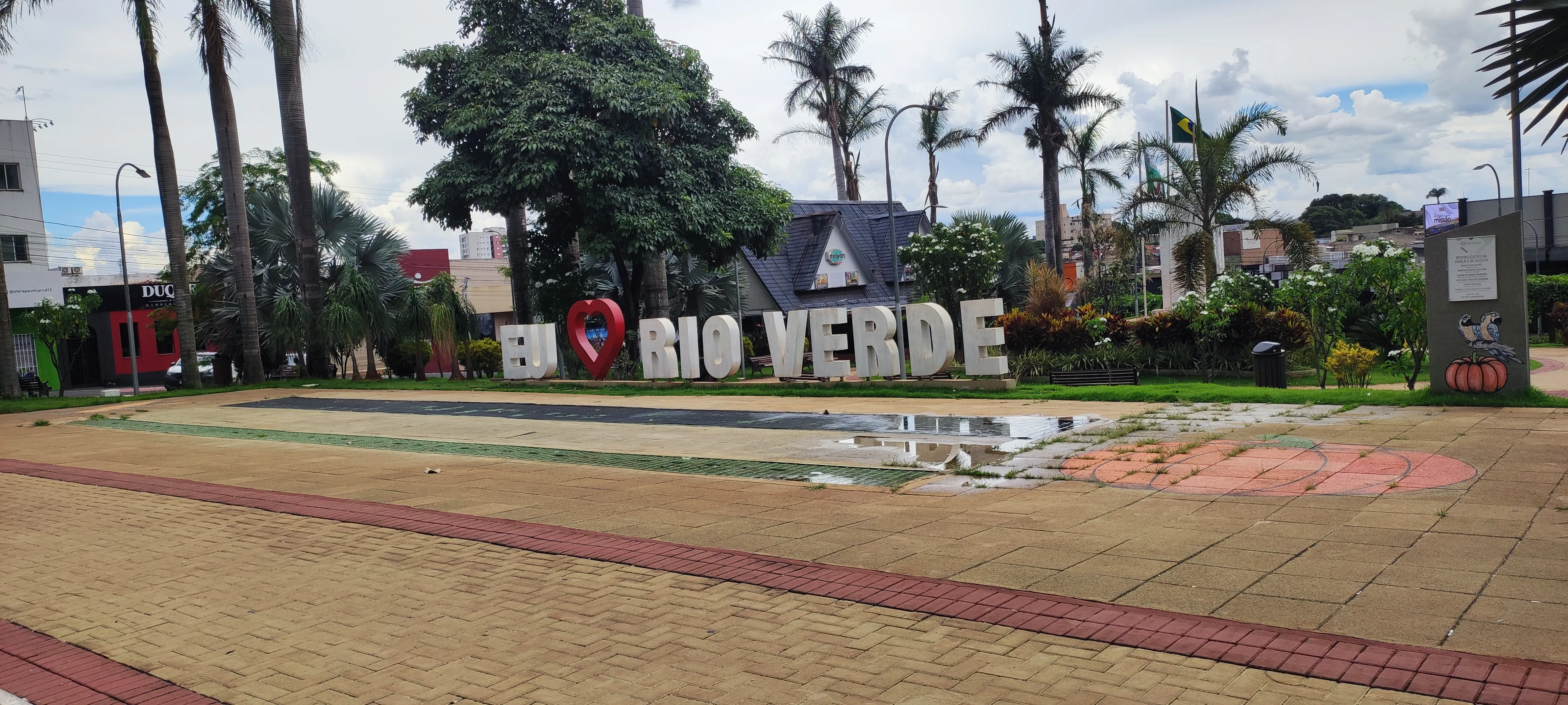 Praça 5 de Agosto
